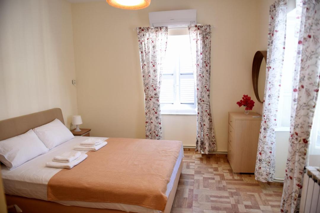 idhra Apartment | Kalogiannis Apartments (AcquaBlue & SunnyShades)