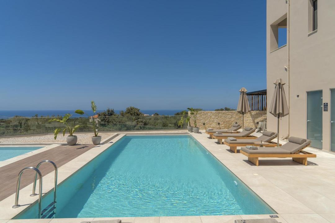 Prines Villa | Georgia Villa - With Private Heated Pool
