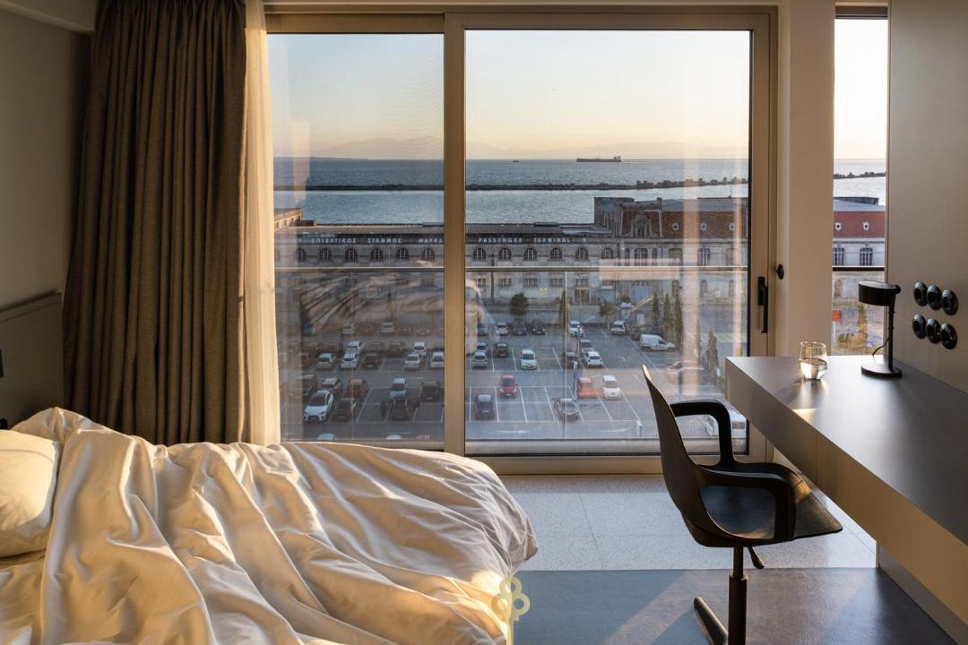 Ladadika Apartment | Nero Luxury Suites by Zennova