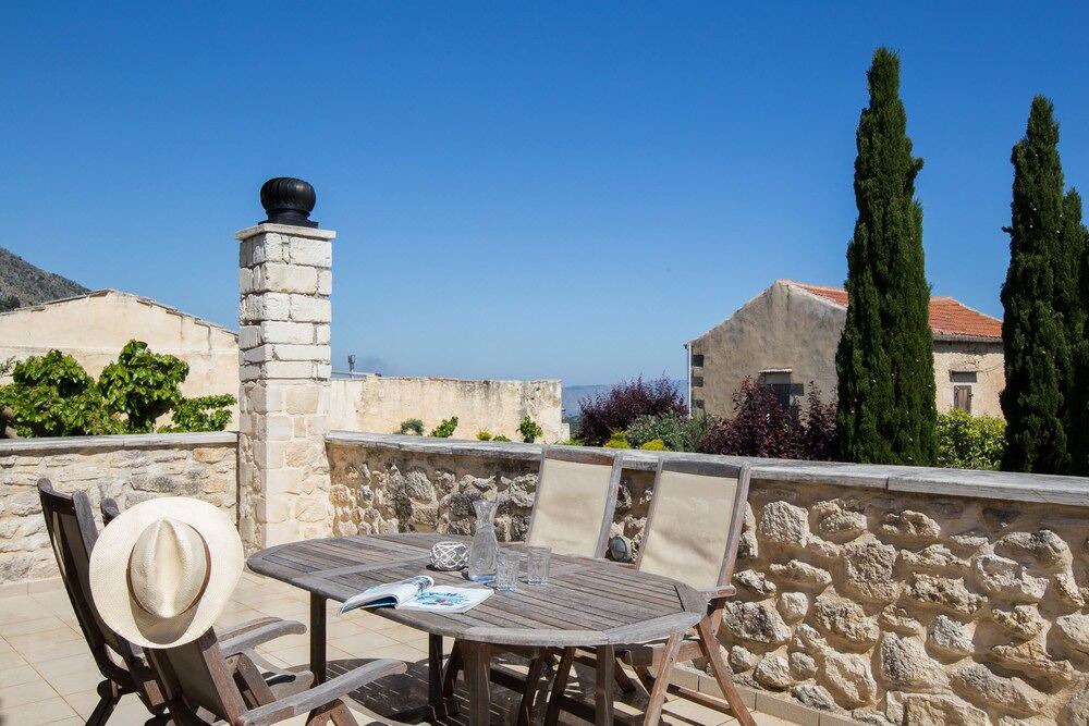 Photo of Patio Balcony in Argyroupoli
