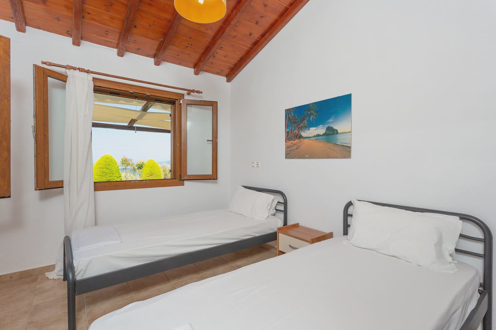Photo of Bedroom in Glossa
