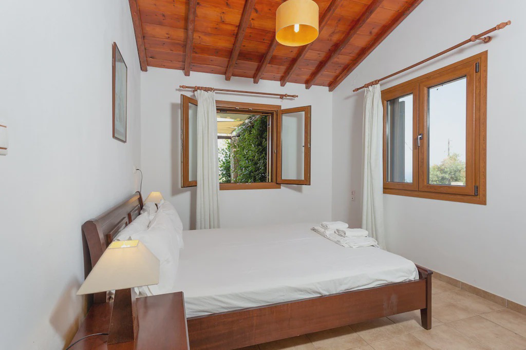 Photo of Bedroom in Glossa