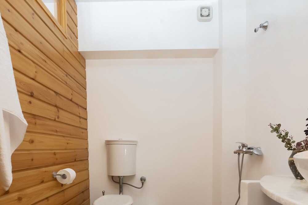 Photo of Bathroom in Aristotelis