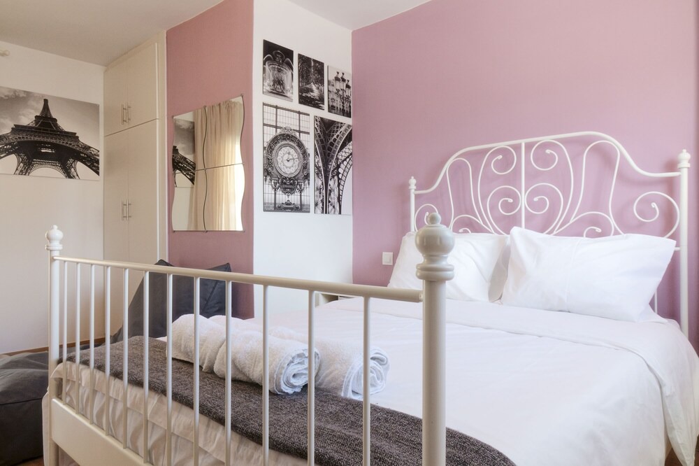 Photo of Bedroom in Filopappou
