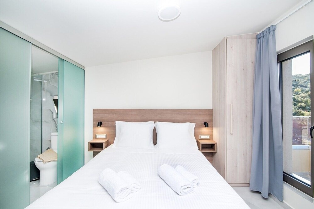 Photo of Bedroom in Mourniai