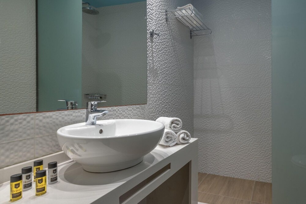 Photo of Bathroom in Koutouloufari