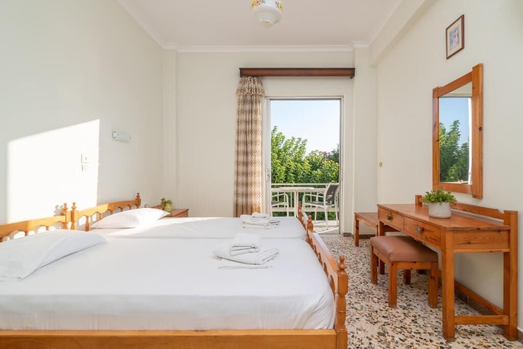 Photo of Bedroom in Alykes