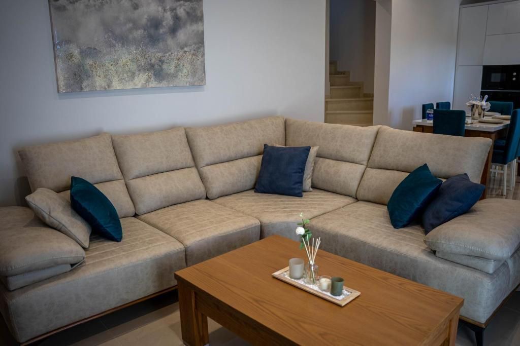 Photo of Livingroom in Neromilos