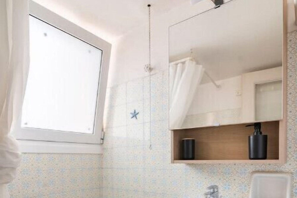 Photo of Bathroom in Moschato-Tavros
