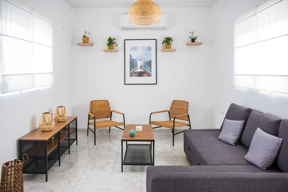 Photo of Livingroom in Asgourou