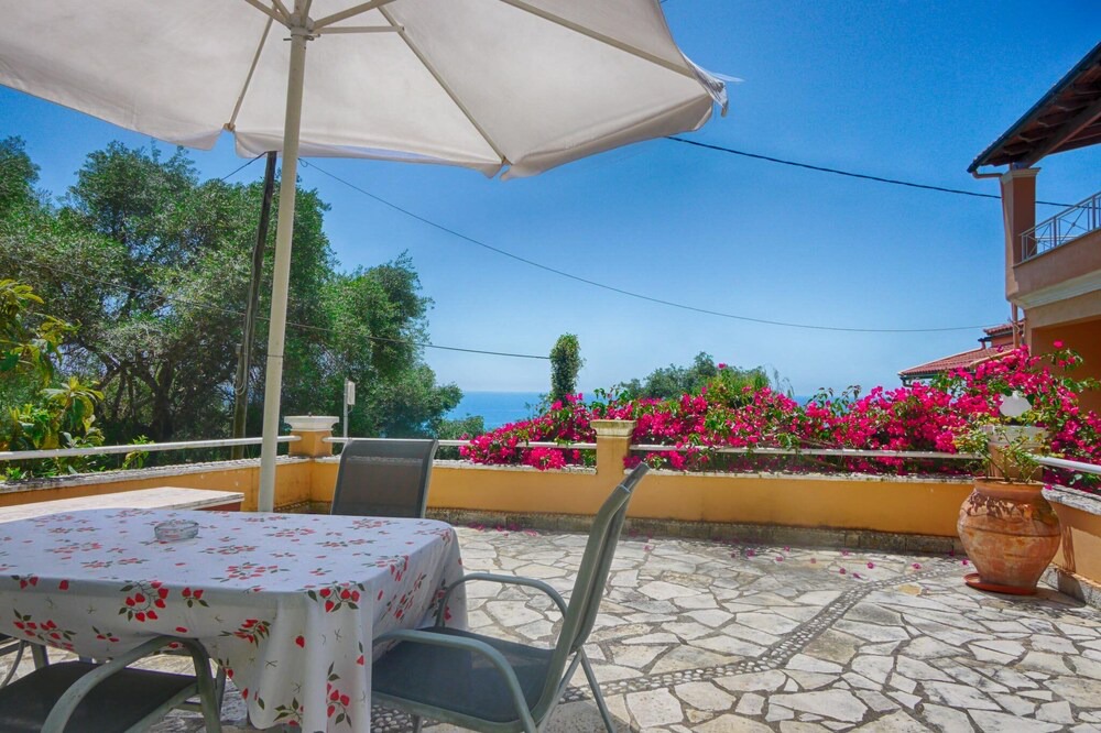 Photo of Patio Balcony in Sinarades