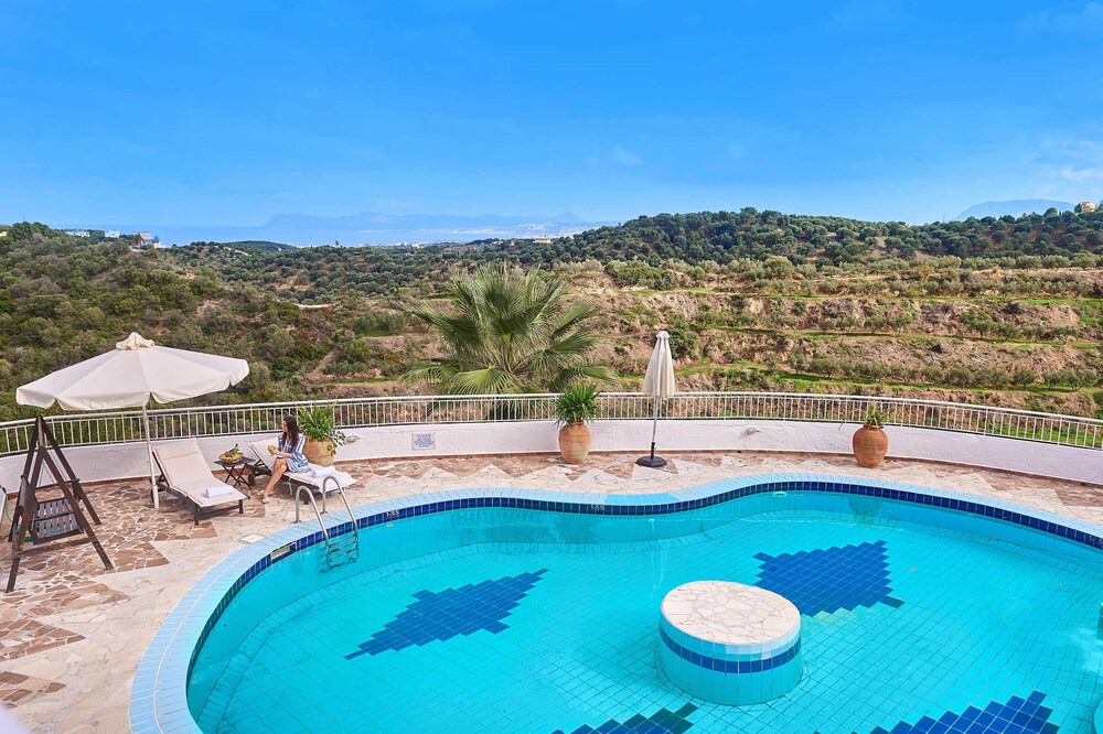 Photo of Outdoor in Stalos