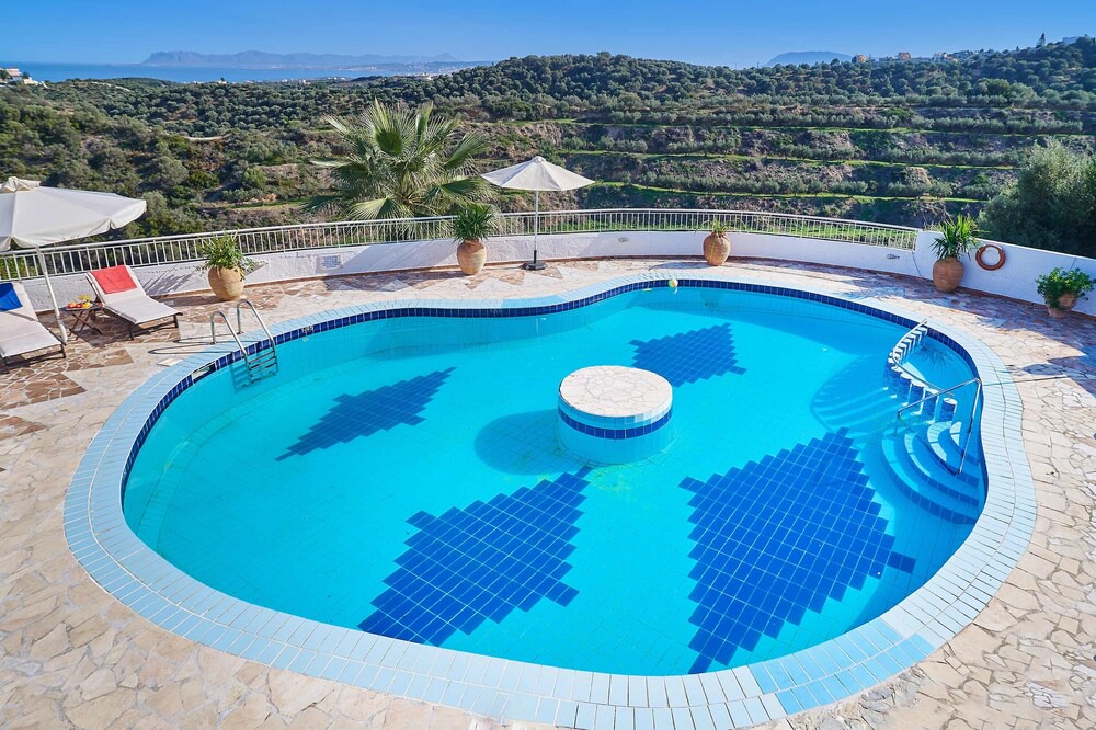 Photo of Outdoor in Stalos