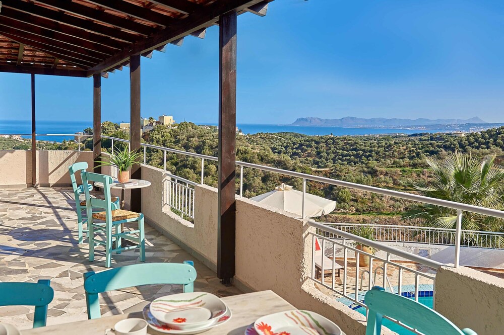 Photo of Patio Balcony in Stalos