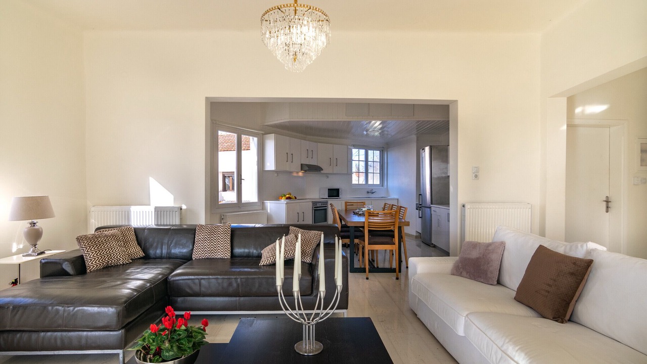 Photo of Livingroom in Armenoi