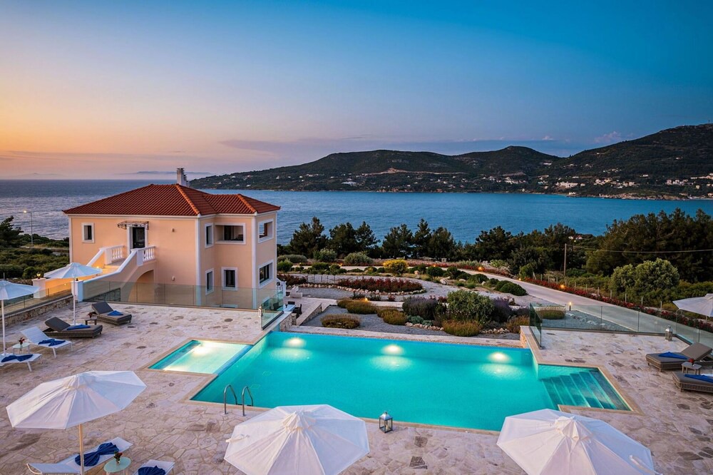 Photo of Outdoor in Samos Town