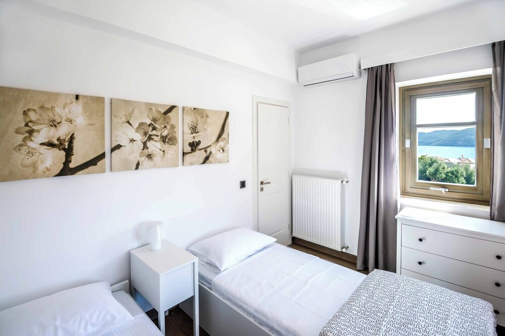 Photo of Bedroom in Karavomylos