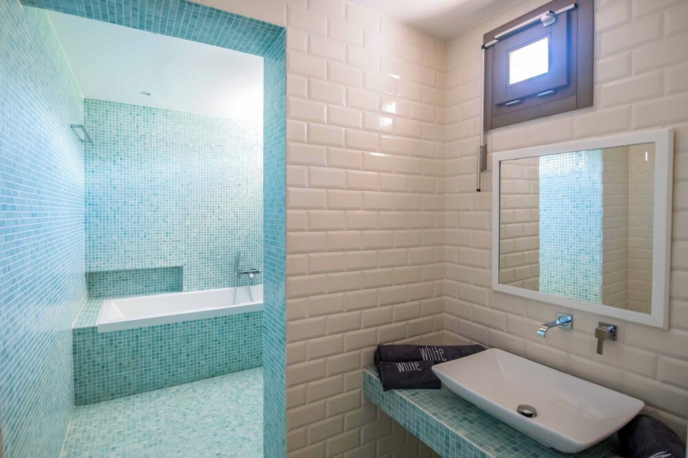 Photo of Bathroom in Karavomylos