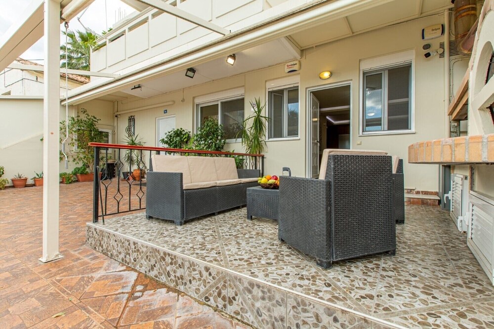 Photo of Patio Balcony in Mourniai