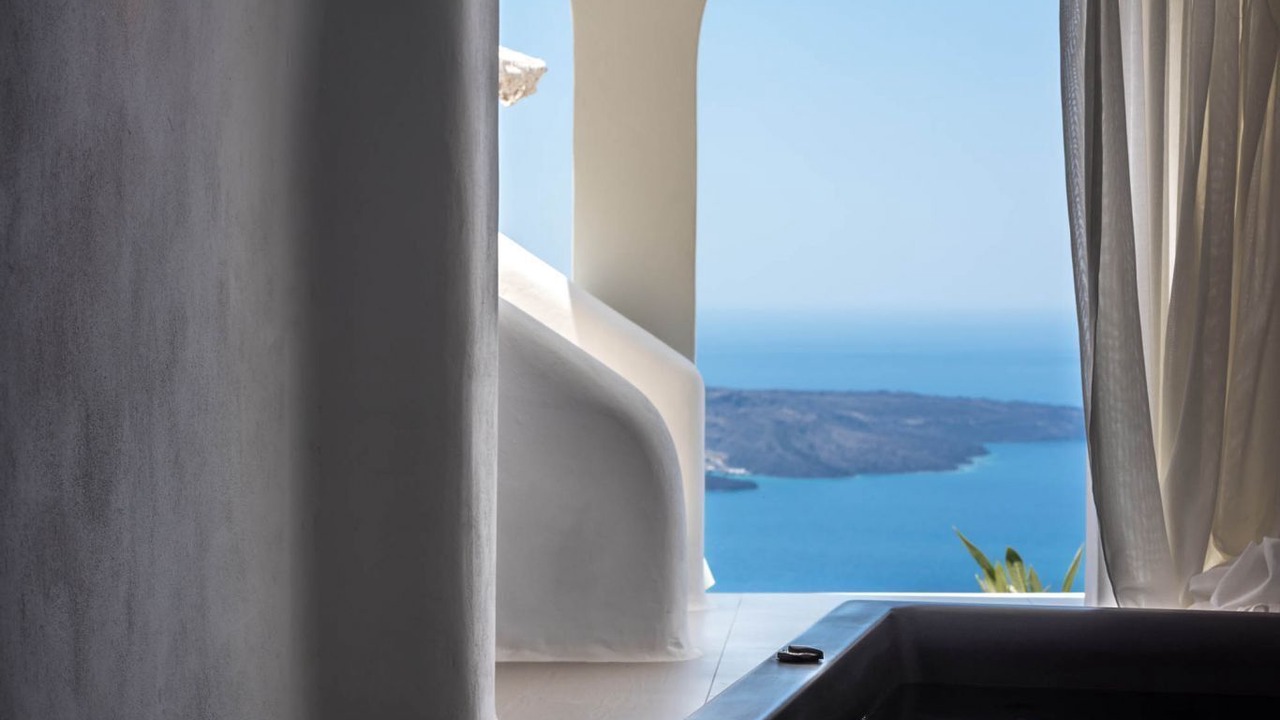 Photo of Others in Fira