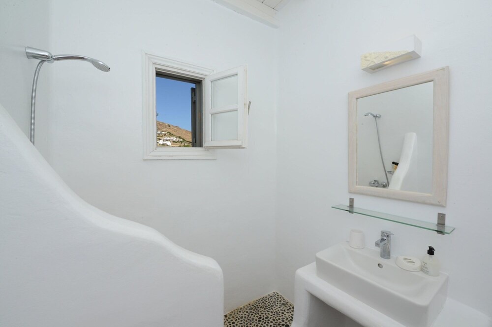 Photo of Bathroom in Kalafatis