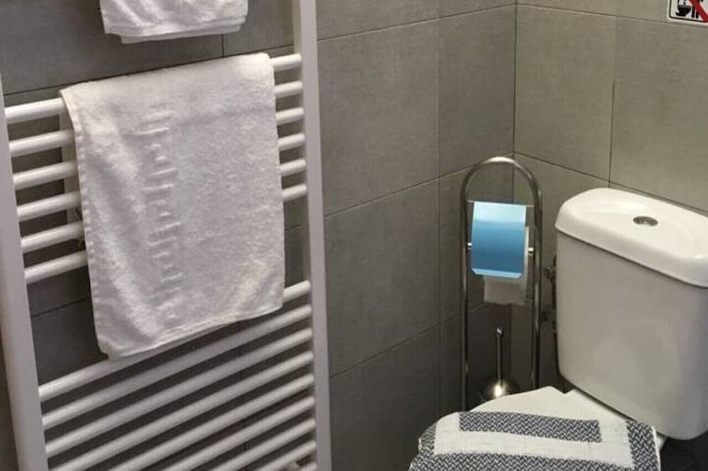 Photo of Bathroom in Mytilene