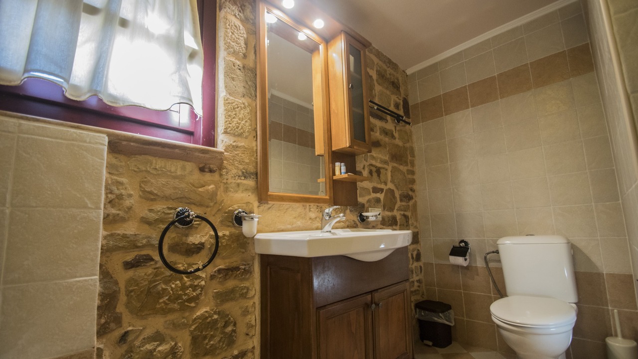 Photo of Bathroom in Kambos