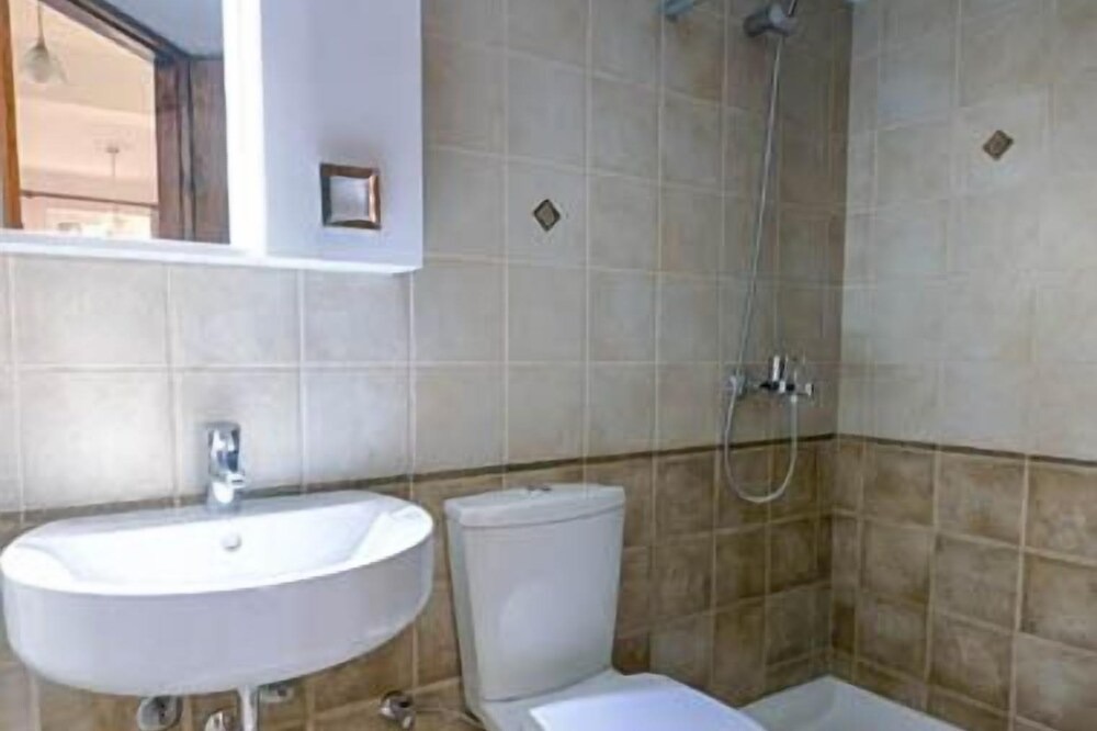 Photo of Bathroom in Agios Georgios Pagon