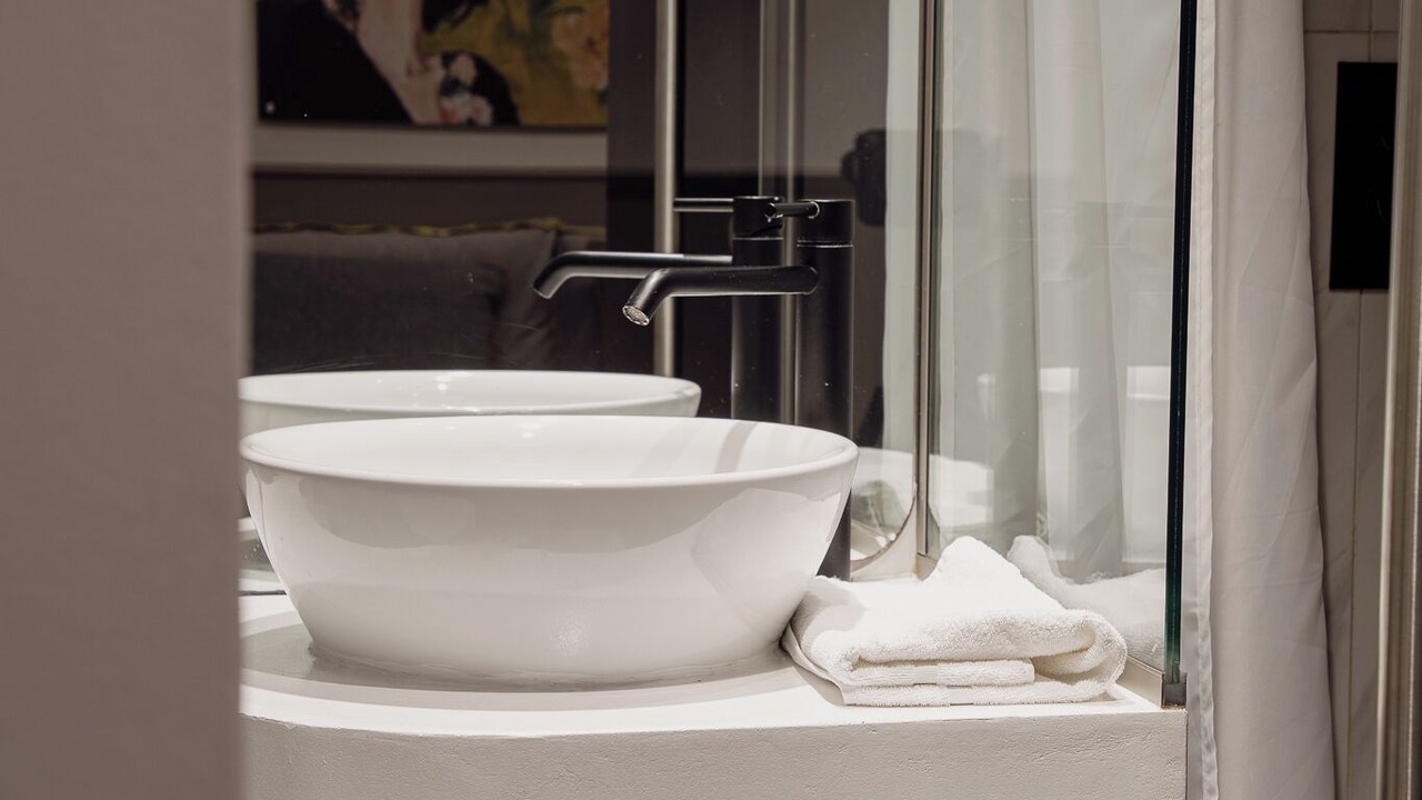 Photo of Bathroom in Neapoli
