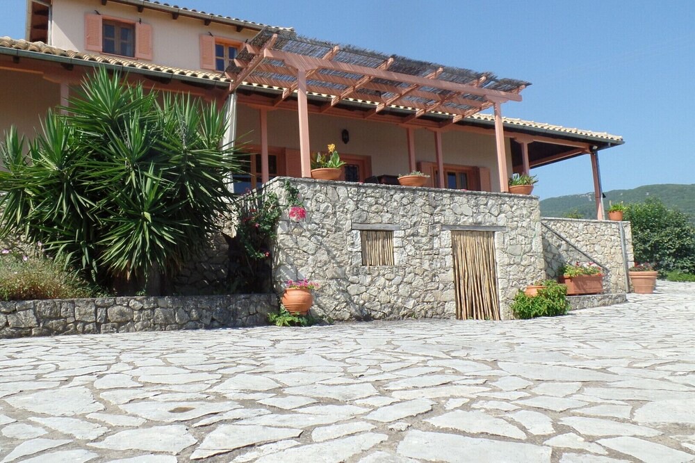Photo of Outdoor in Katouna