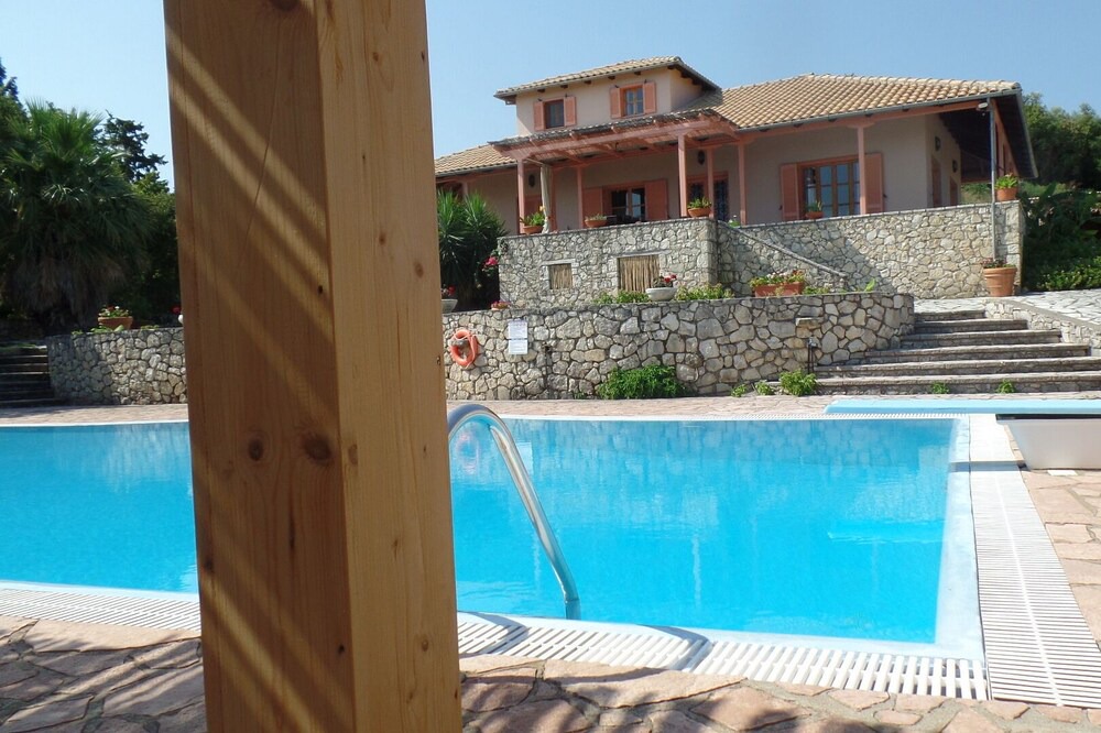 Photo of Outdoor in Katouna