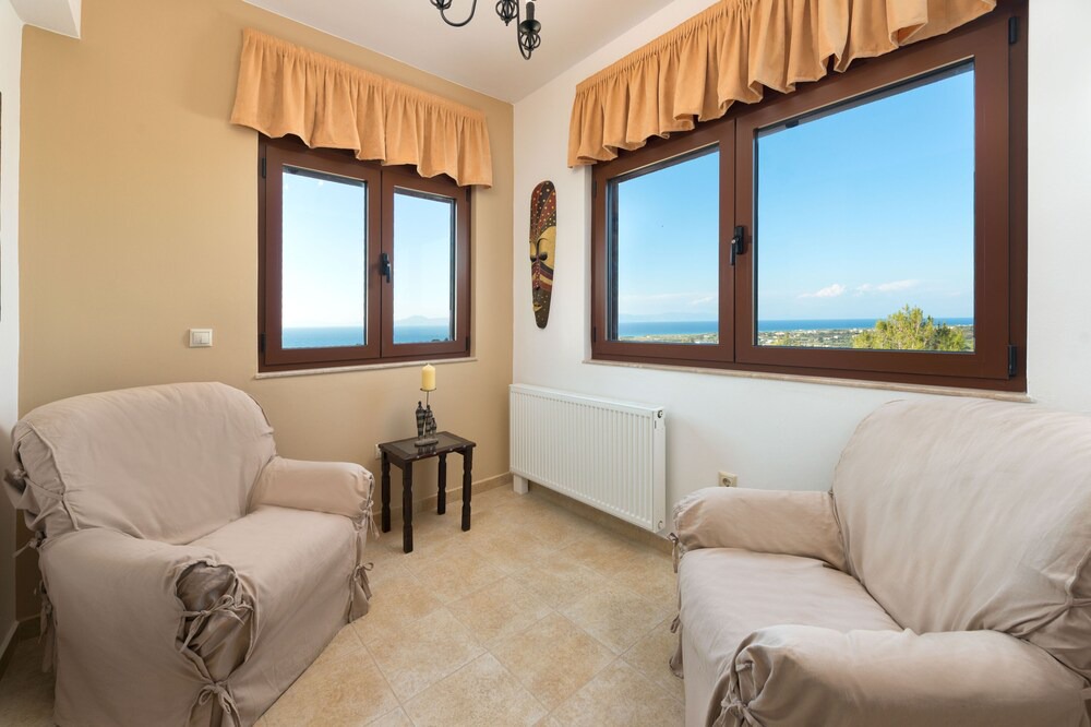 Photo of Livingroom in Theologos
