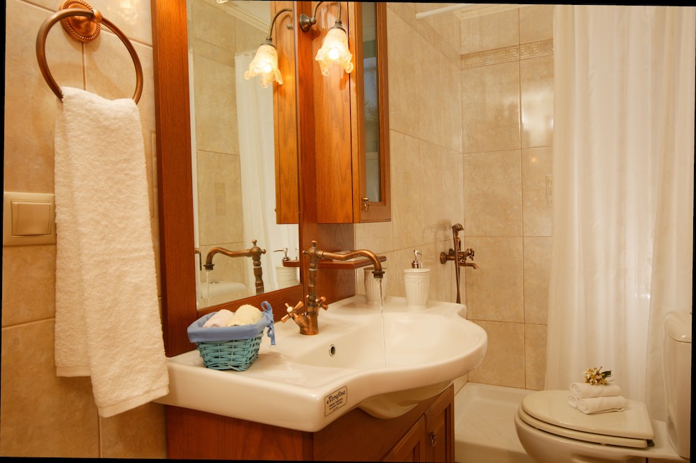 Photo of Bathroom in Kastelli