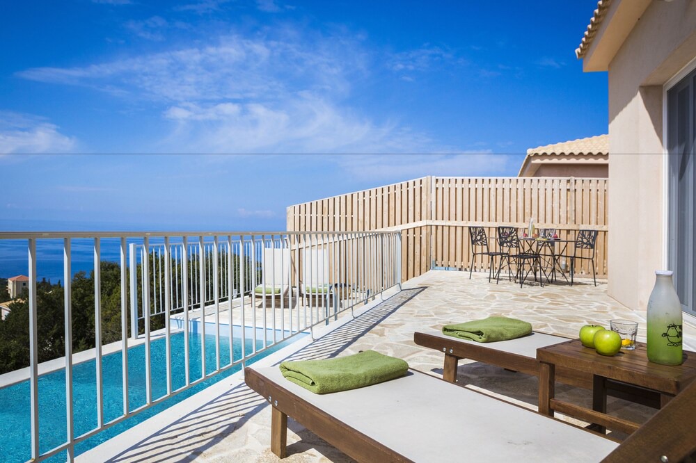 Photo of Patio Balcony in Manganos