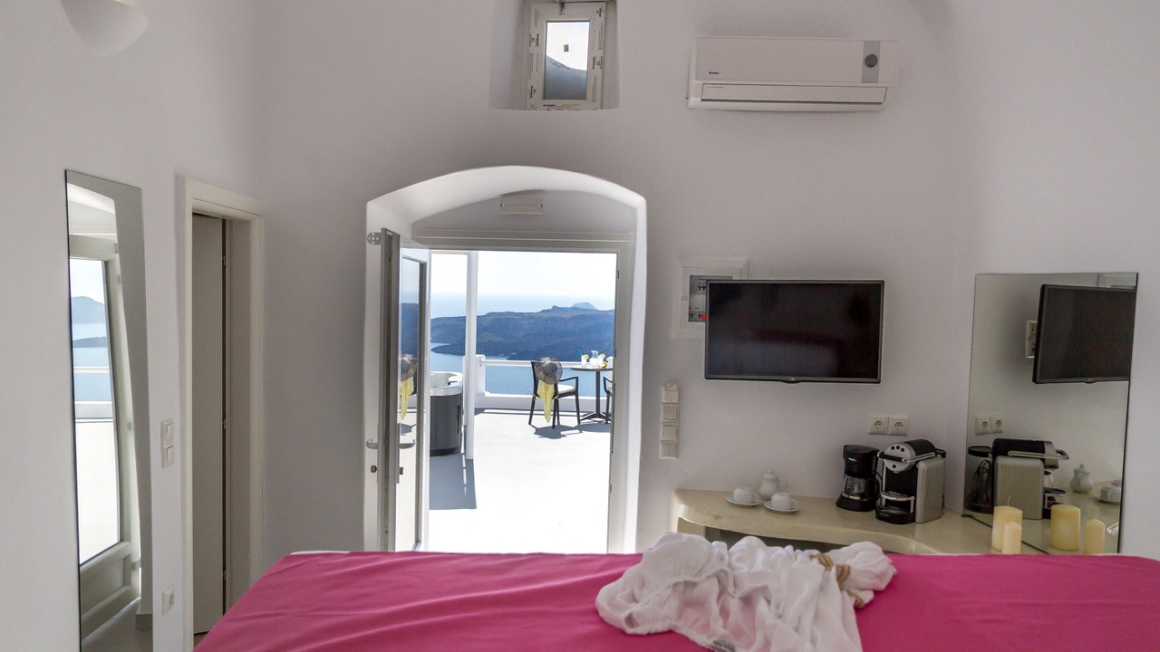 Photo of Bedroom in Fira