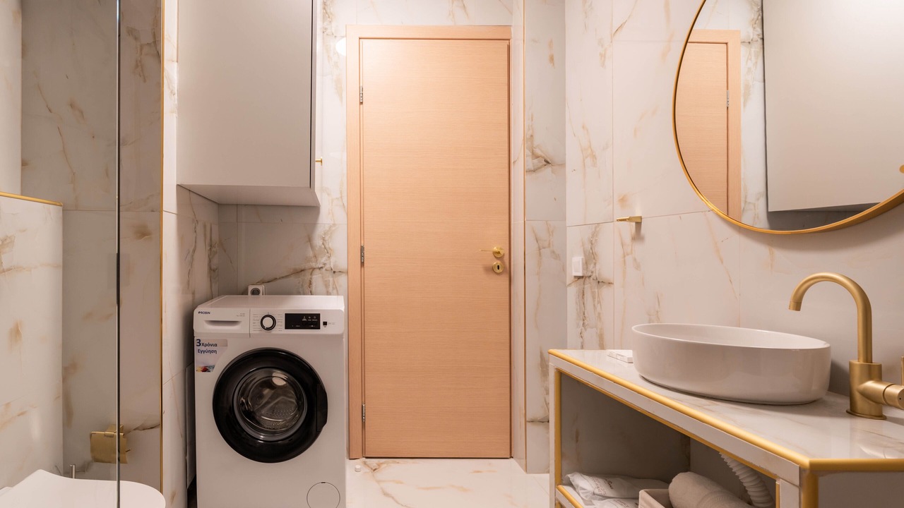 Photo of Bathroom in Makrigianni