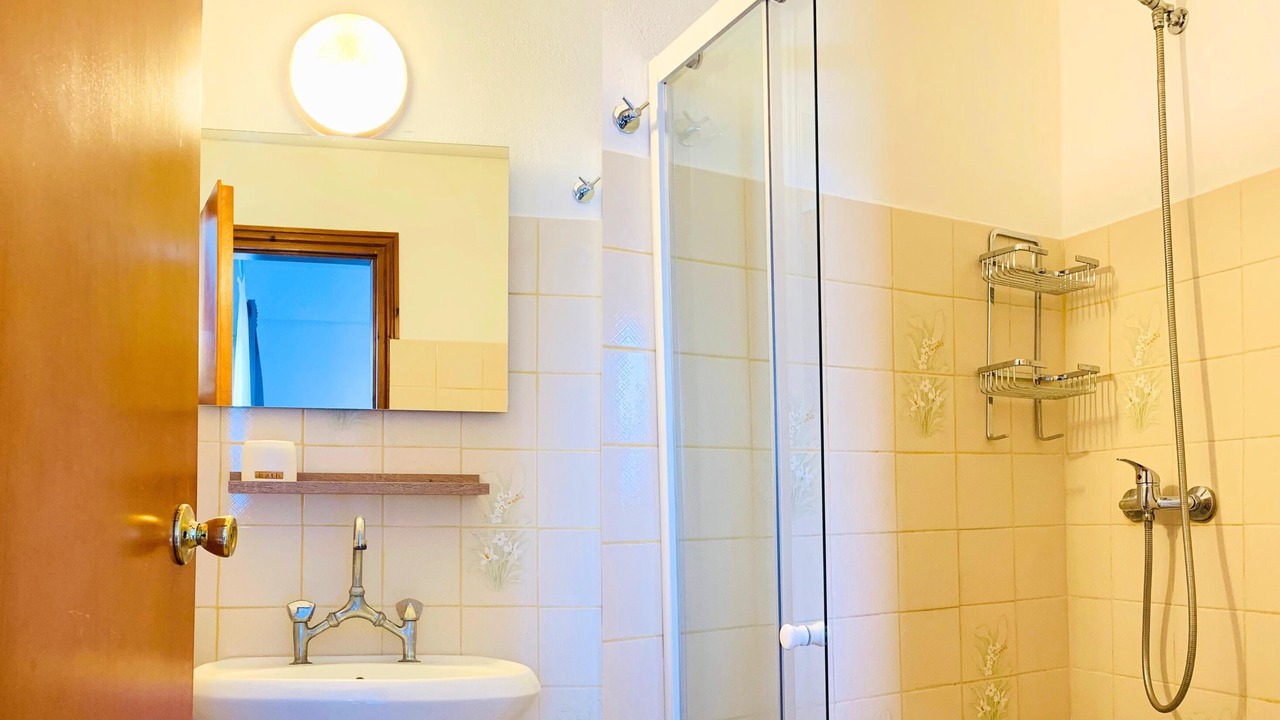 Photo of Bathroom in Lambi