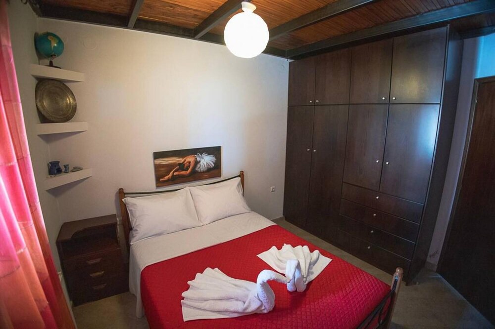 Photo of Bedroom in Kato Lechonia