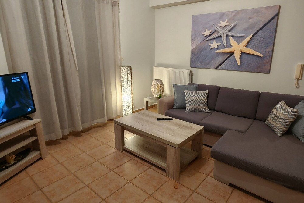 Photo of Livingroom in Paralio Astros