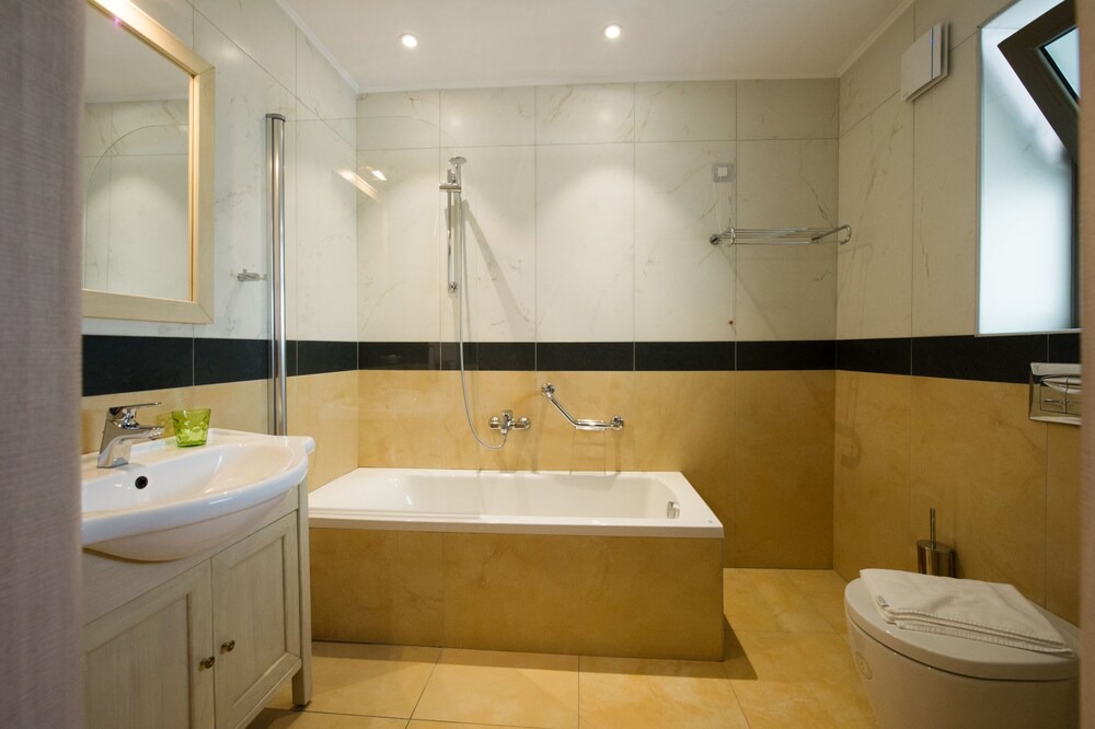 Photo of Bathroom in Parga