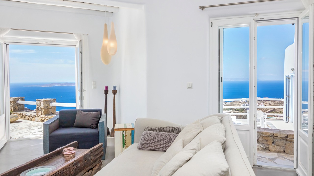 Photo of Livingroom in Faros Armenistis