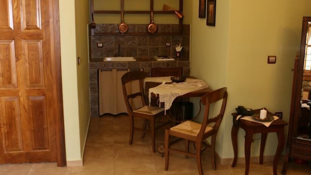 Photo of Others in Almopia
