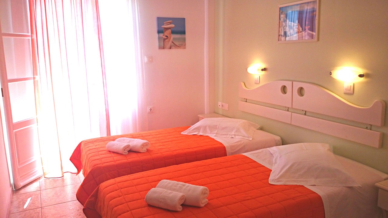 Photo of Bedroom in Ios Town