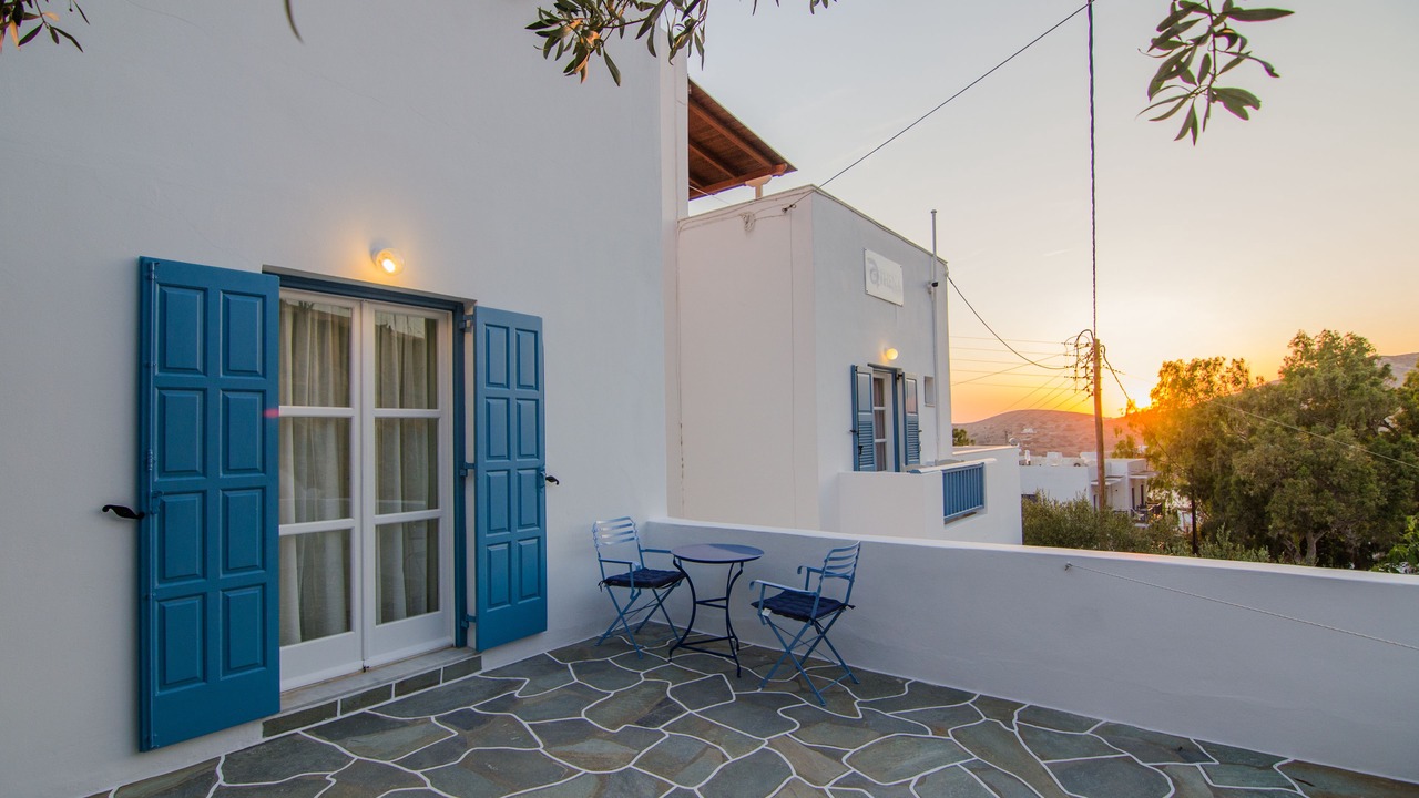 Photo of Patio Balcony in Ios Town