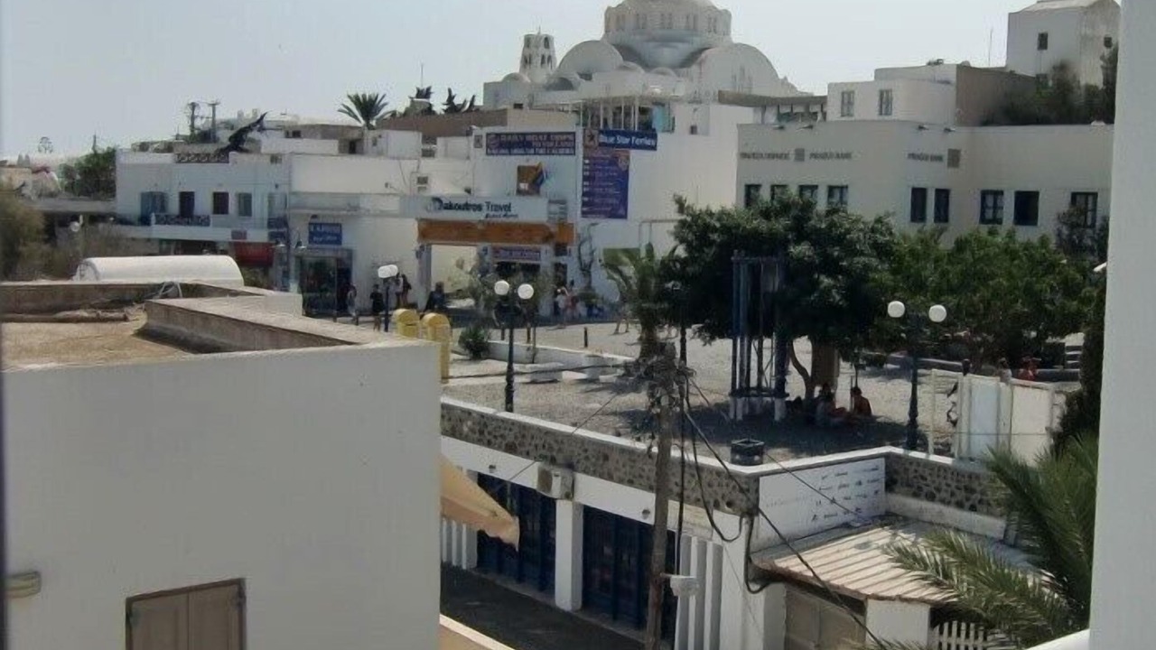 Photo of Buildings in Fira