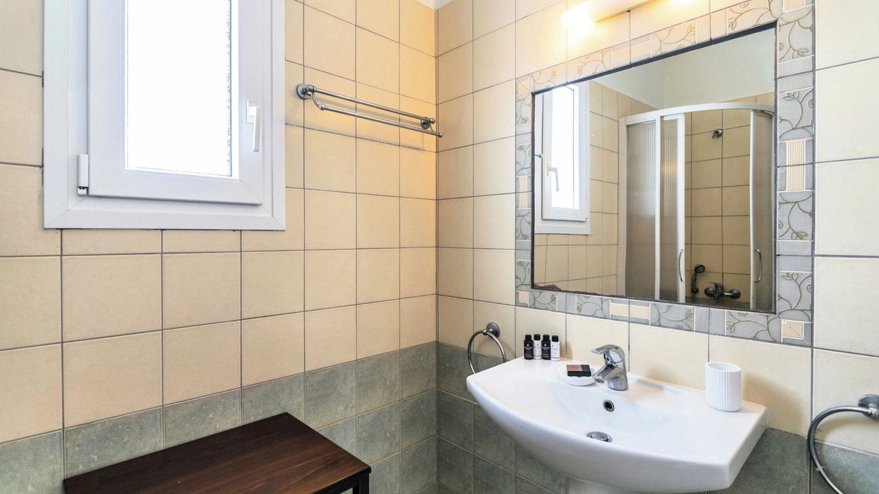 Photo of Bathroom in Adamas