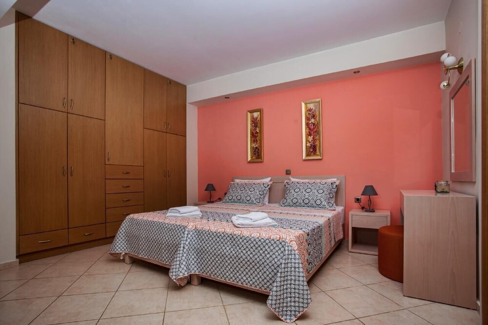 Photo of Bedroom in Roussospiti