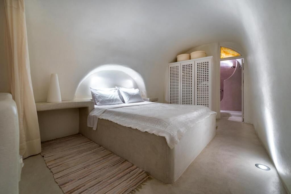 Photo of Bedroom in Fira
