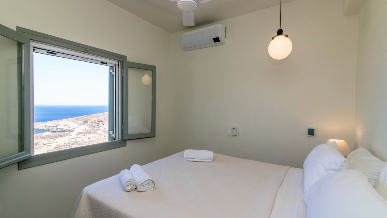 Photo of Bedroom in Exomvourgo