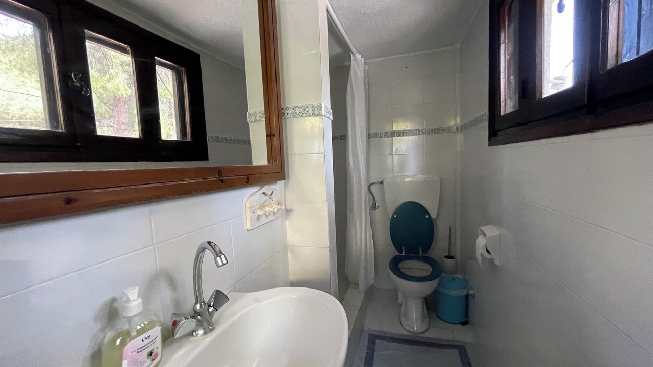 Photo of Bathroom in Elia